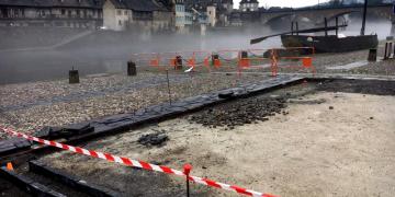 Quai sur la Dordogne - Réalisation d'une calade en galets et d'un pavage en opus lauze (13 février 2018)